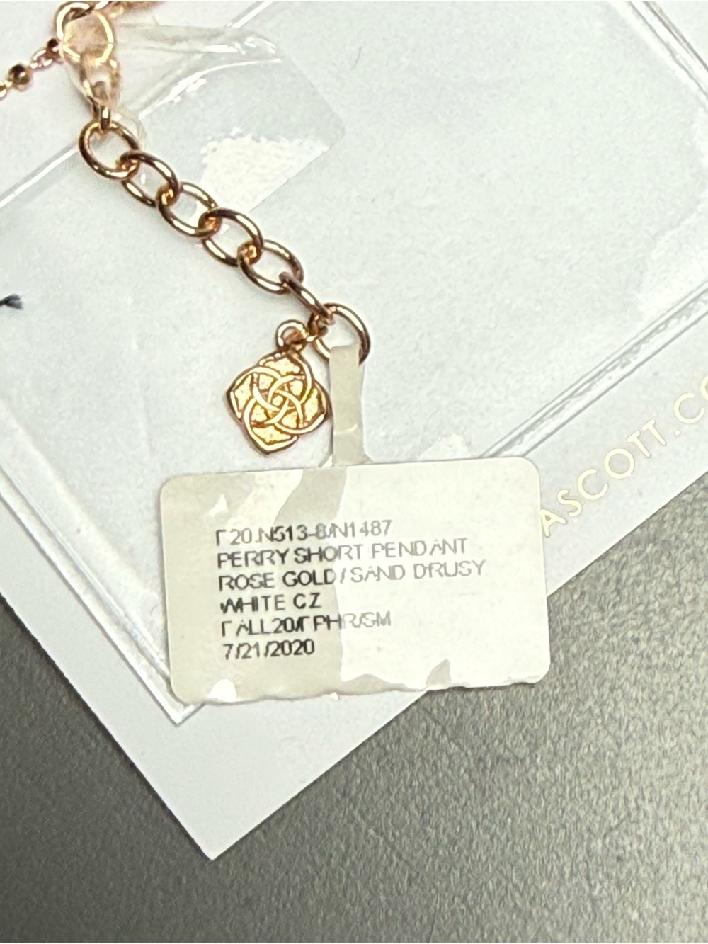 Kendra Scott *PROTOTYPE* Perry RG Necklace in Sand Drusy - Picture 4 of 4